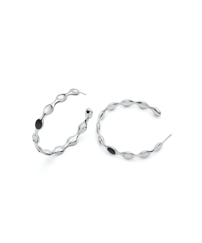 Elegant silver hoop earrings with a unique wave pattern, perfect for stylish accessories.