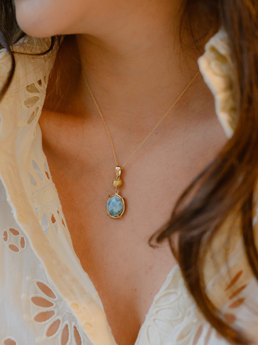 MVFJ-B1-O18K Hislú Larimar Charm - Image 1