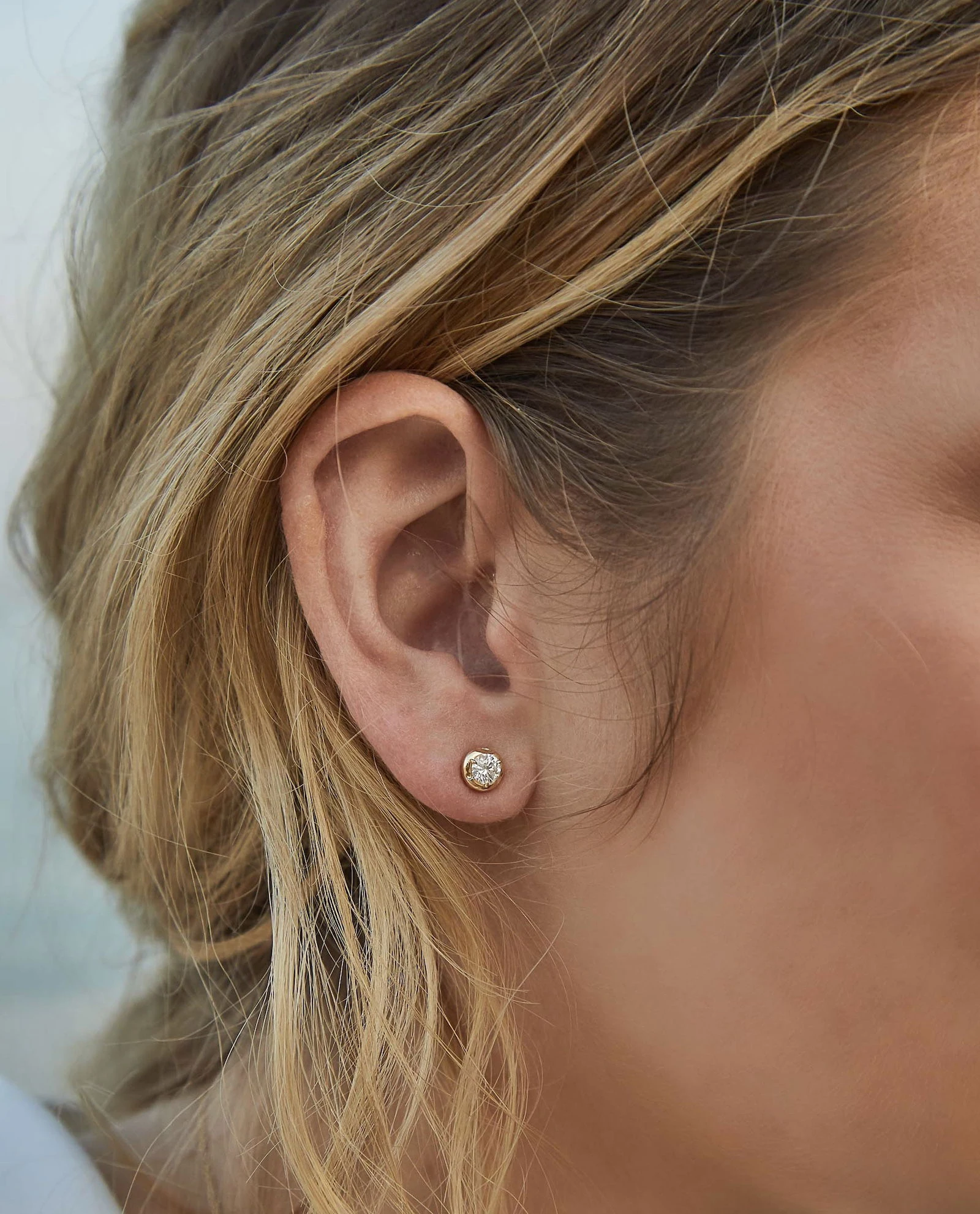 Elegant Diamond Stud Earrings for Women Sparkling diamond stud earrings enhancing feminine style and elegance.