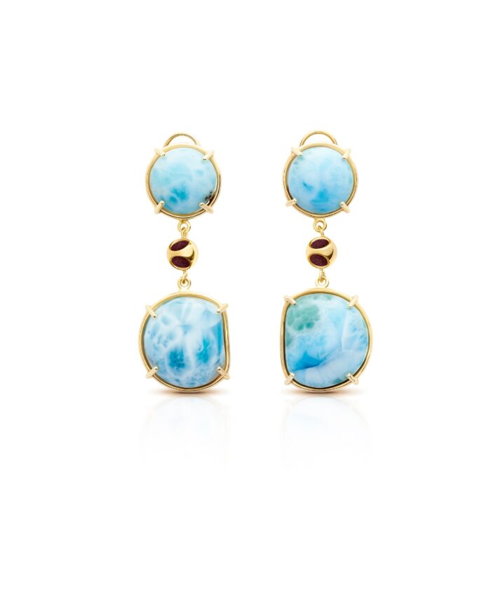 Elegant Larimar earrings with gold accents and deep red details, perfect for a sophisticated look.