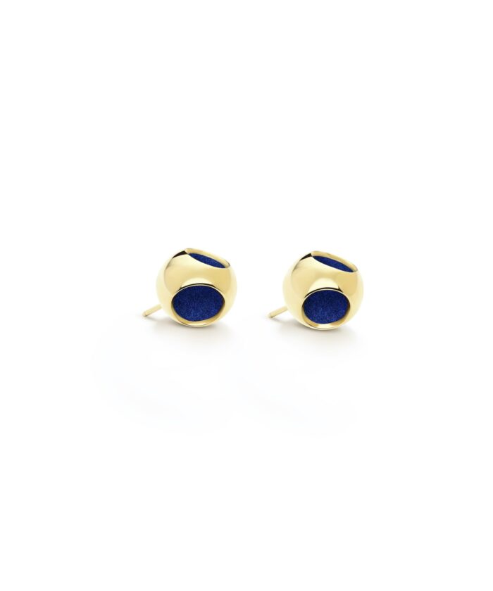 Elegant gold and blue stud earrings, perfect for adding a touch of sophistication to any outfit.