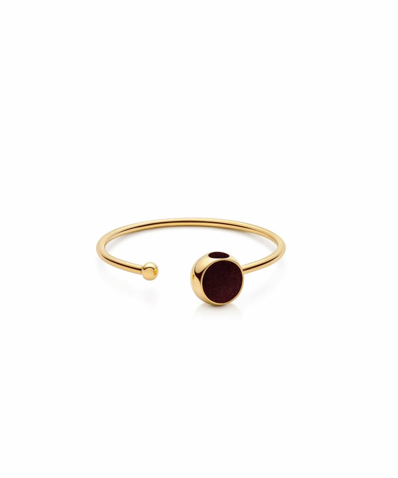 Sole Bangle in 925 sterling silver with 18k gold plating and burgundy microfiber