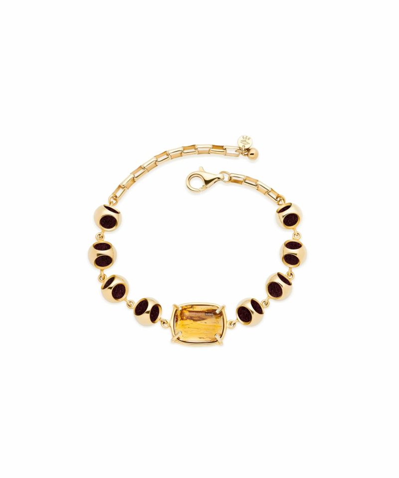 Infinity Minute Amber Bracelet in 925 sterling silver with 18k gold plating and Blazing Burgundy accents