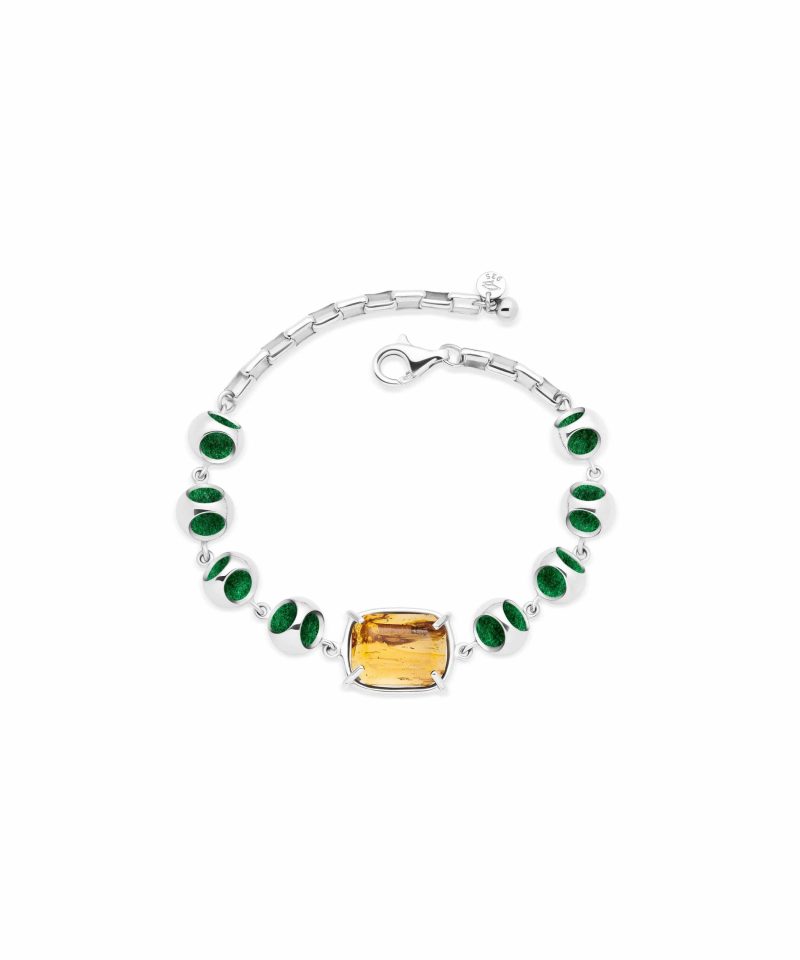 Infinity Minute Amber Bracelet in 925 sterling silver with platinum plating and Jazzy Green accents