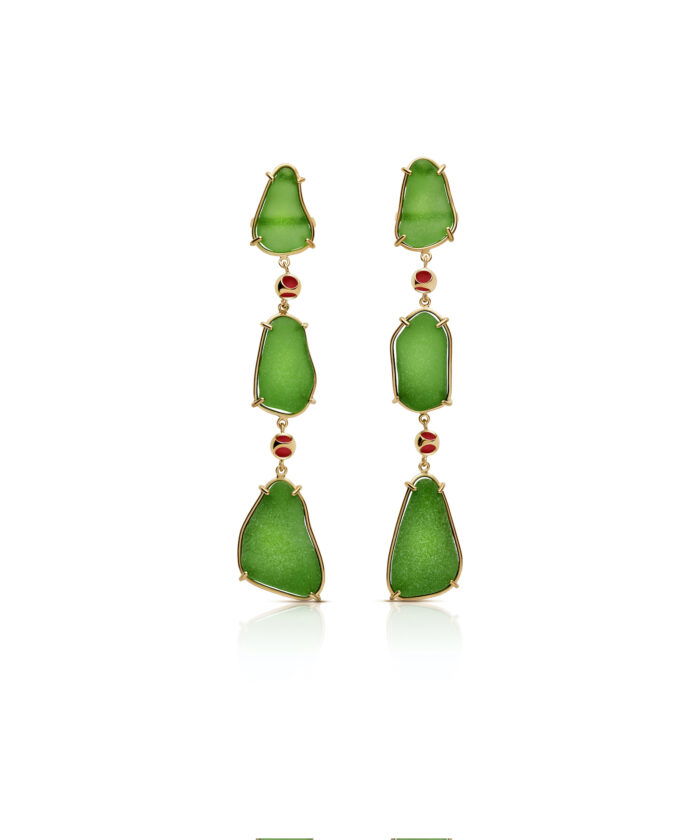 Elegant green seaglass drop earrings with gold accents for a beachy, boho chic look.