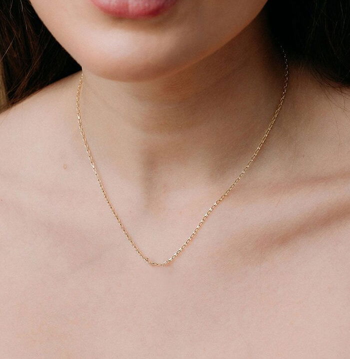 Elegant 16" gold hure chain for women, perfect for everyday wear and layering.
