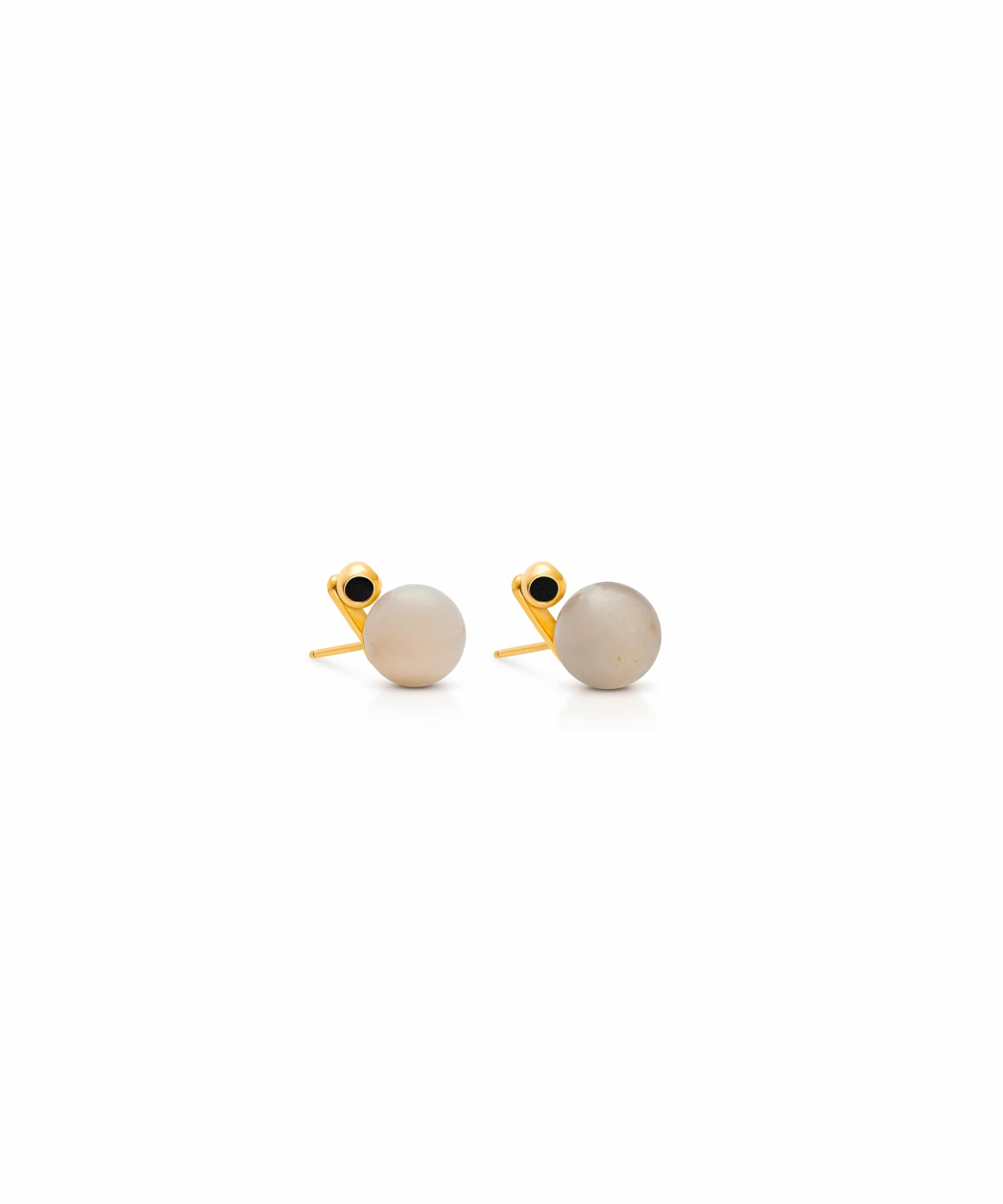 monica-varela-minute-capsule-teeny-moonstone-studs-18k-micron-plating-throne-black-front Teeny Moonstone Studs - Imagen 1