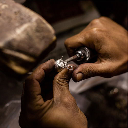 Alluring image of Monica Varela promoting sustainability and eco-conscious beauty.